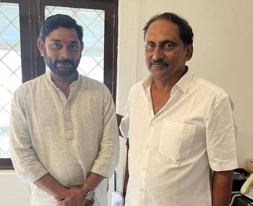 Baddam Prem Maheshwar Reddy with senior party leaders