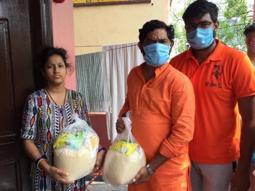 Distributing bags